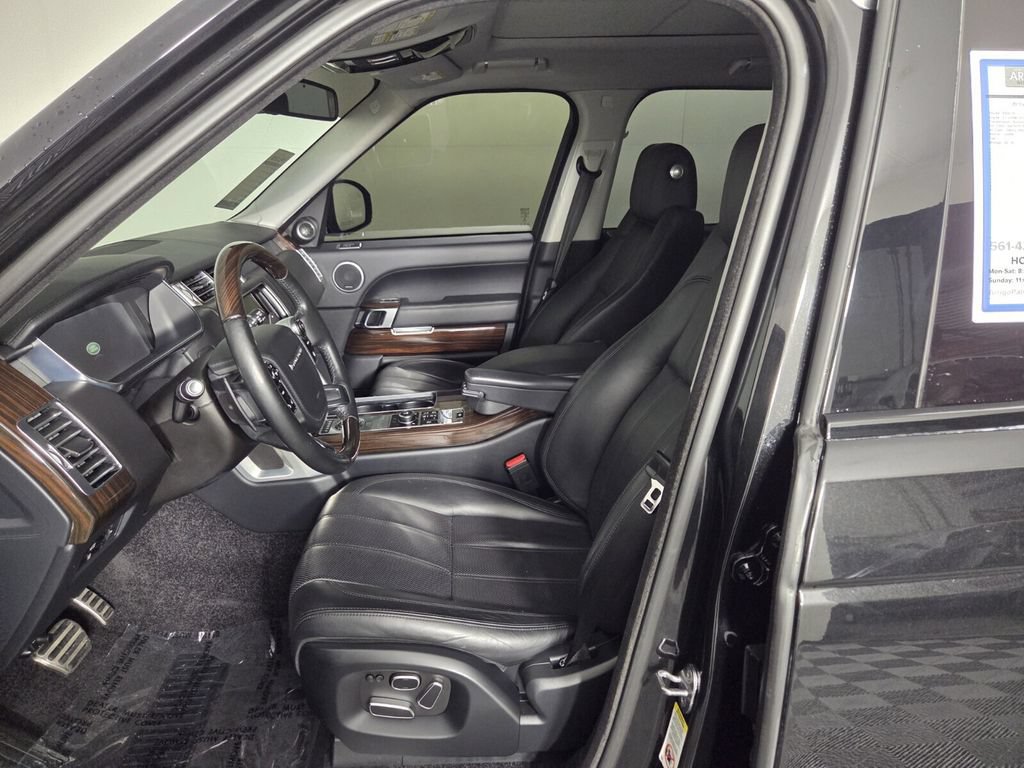 Used 2015 Land Rover Range Rover Supercharged AWD/4WD image 8
