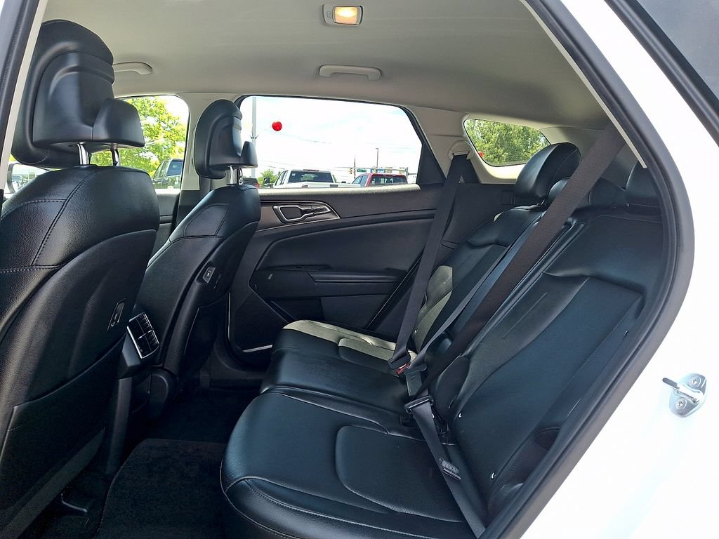 Used 2023 Kia Sportage EX FWD image 10