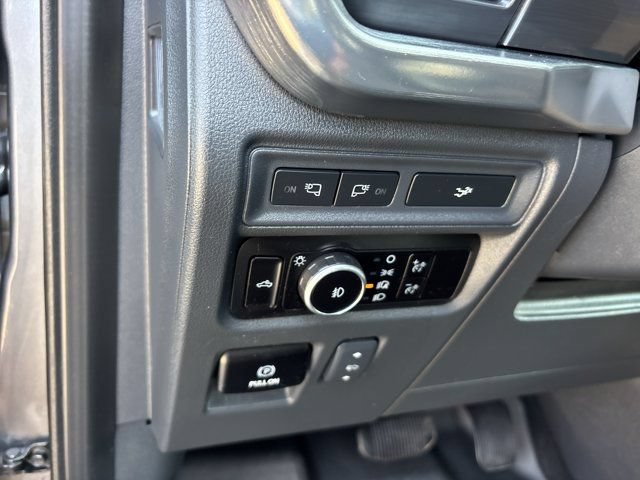 Used 2023 Ford F150 Lariat w/ Equipment Group 502A High AWD/4WD image 23