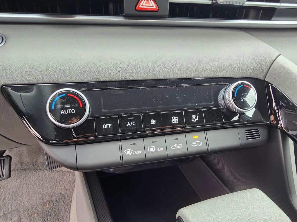 New 2026 Hyundai Elantra Blue image 21