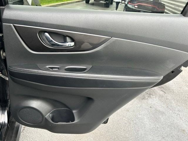 Used 2019 Nissan Rogue AWD image 50