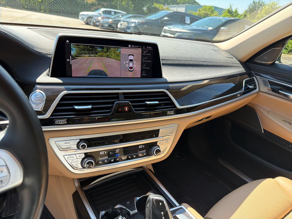 Used 2022 BMW 740i w/ Premium Package RWD image 29