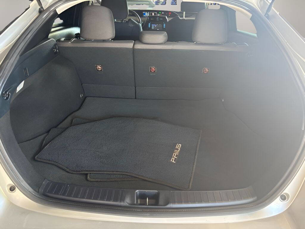 Used 2017 Toyota Prius Two w/ Carpet Mat Package image 20