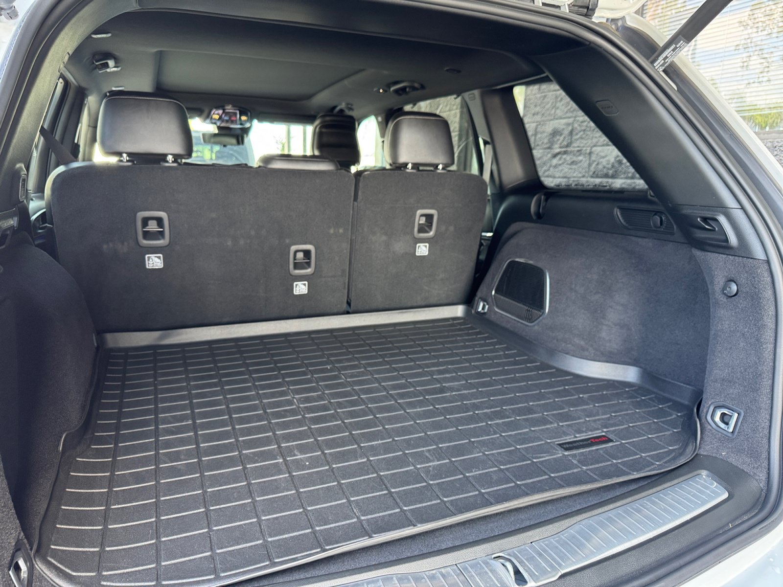 Used 2023 Jeep Grand Cherokee Overland w/ Advanced Protech Group III AWD/4WD image 19