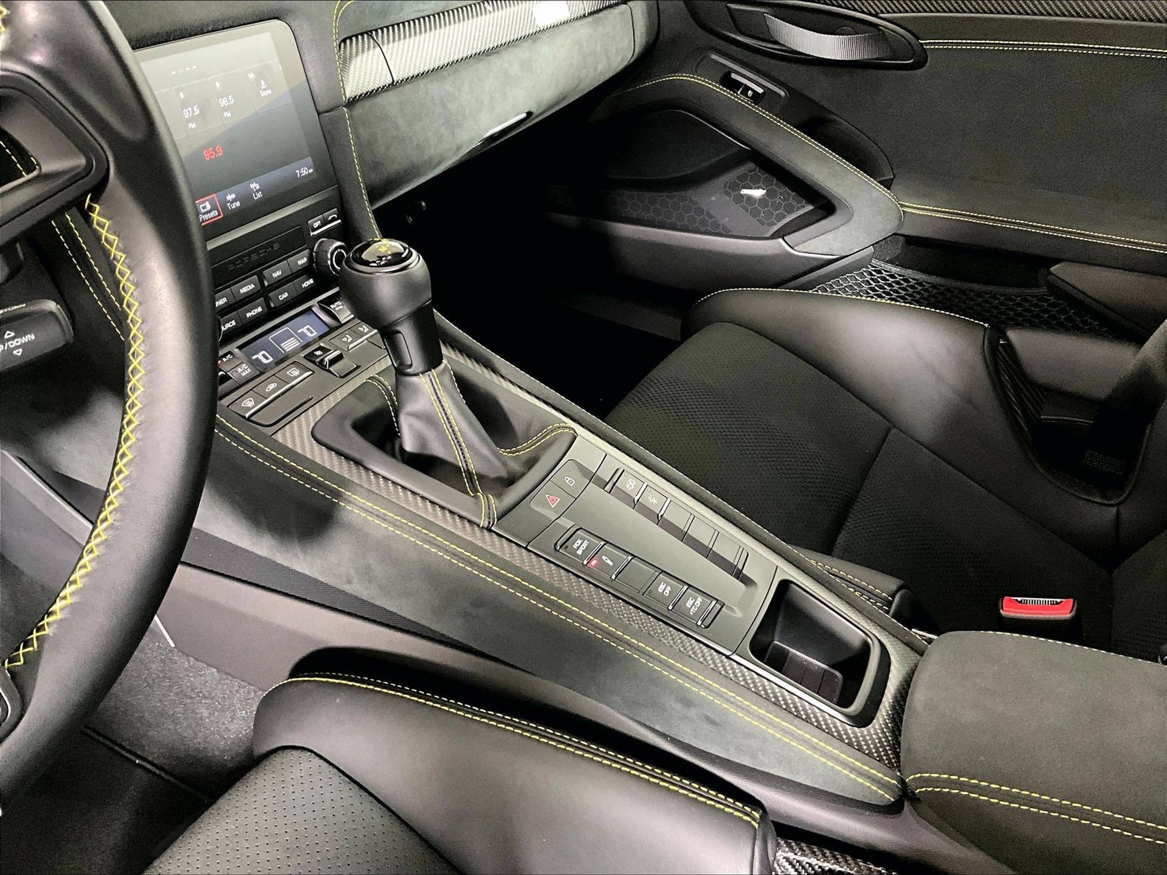 Certified 2024 Porsche 718 Cayman GT4 RS RWD image 15