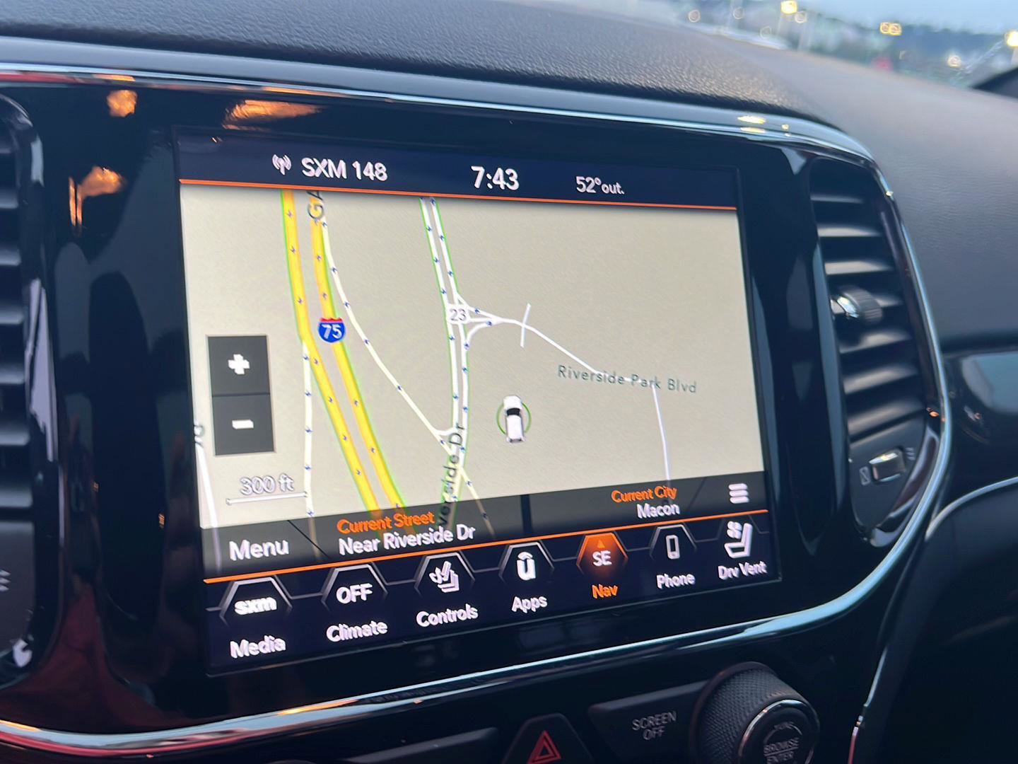 Used 2021 Jeep Grand Cherokee Trailhawk w/ Trailhawk Luxury Group image 28