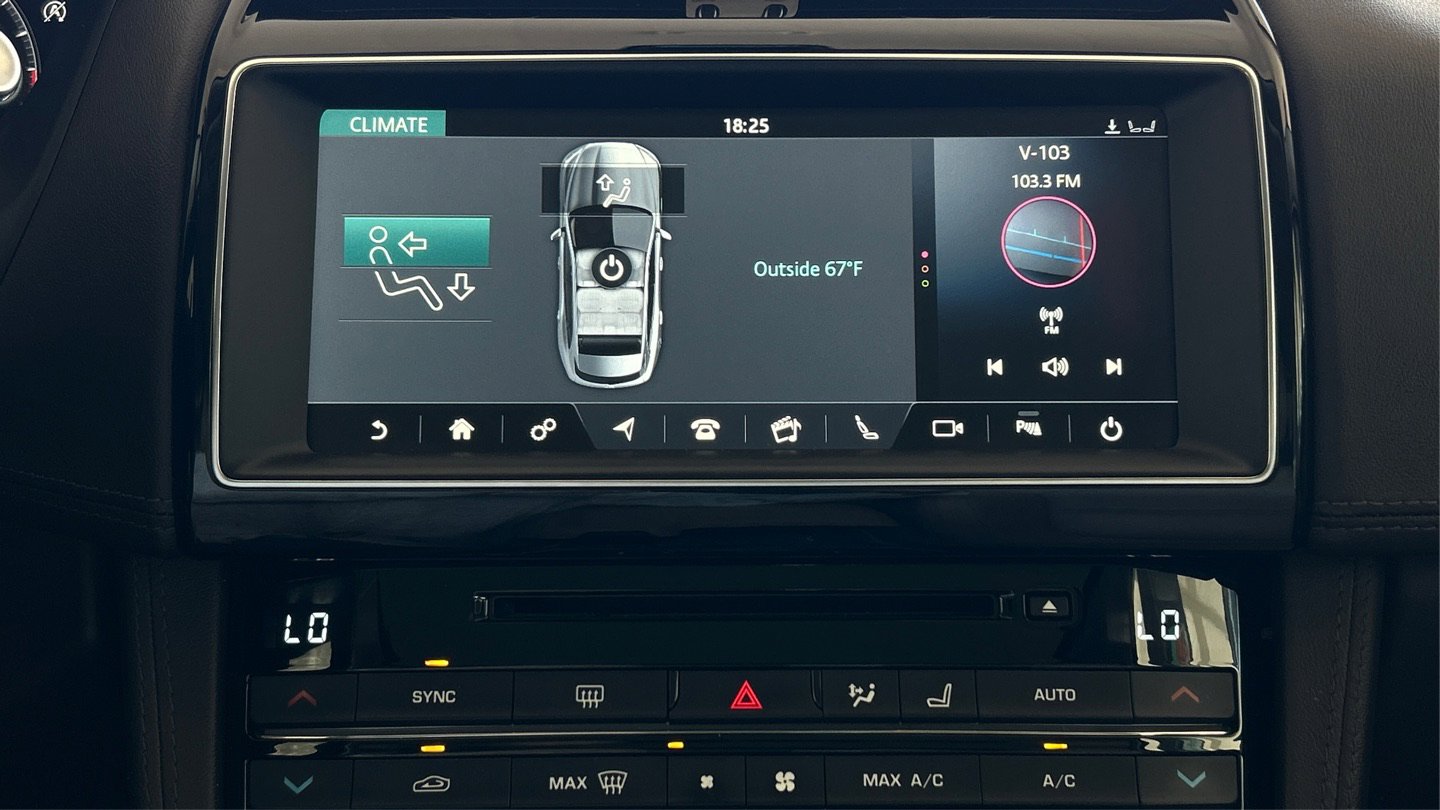 Used 2019 Jaguar F-PACE Prestige image 22