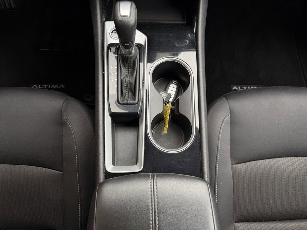 Used 2024 Nissan Altima 2.5 SV image 29