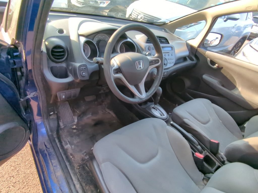 Used 2013 Honda Fit image 7