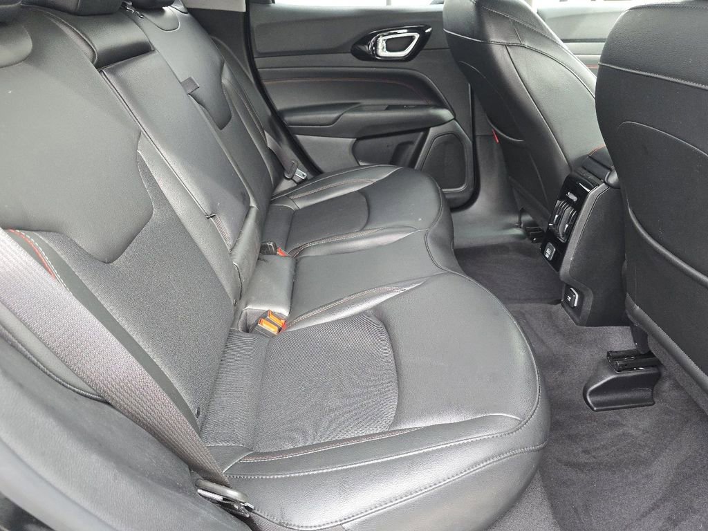 Used 2022 Jeep Compass Trailhawk image 17