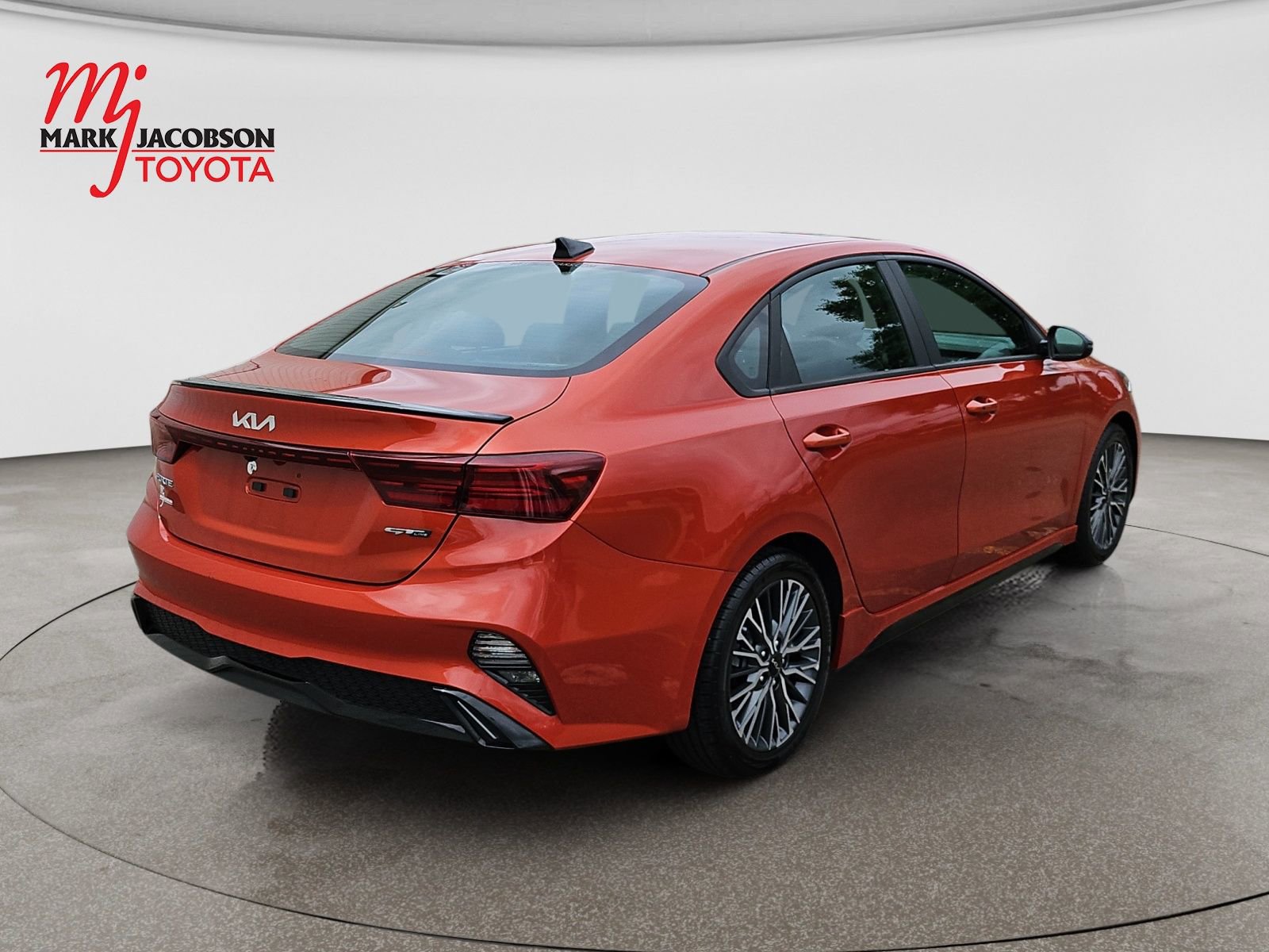 Used 2022 Kia Forte GT-Line w/ GT-Line Premium Package FWD image 5