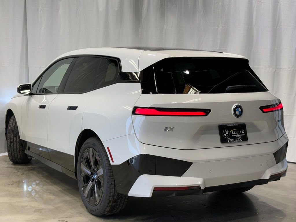 Used 2025 BMW iX xDrive50 w/ Sport Package video 4