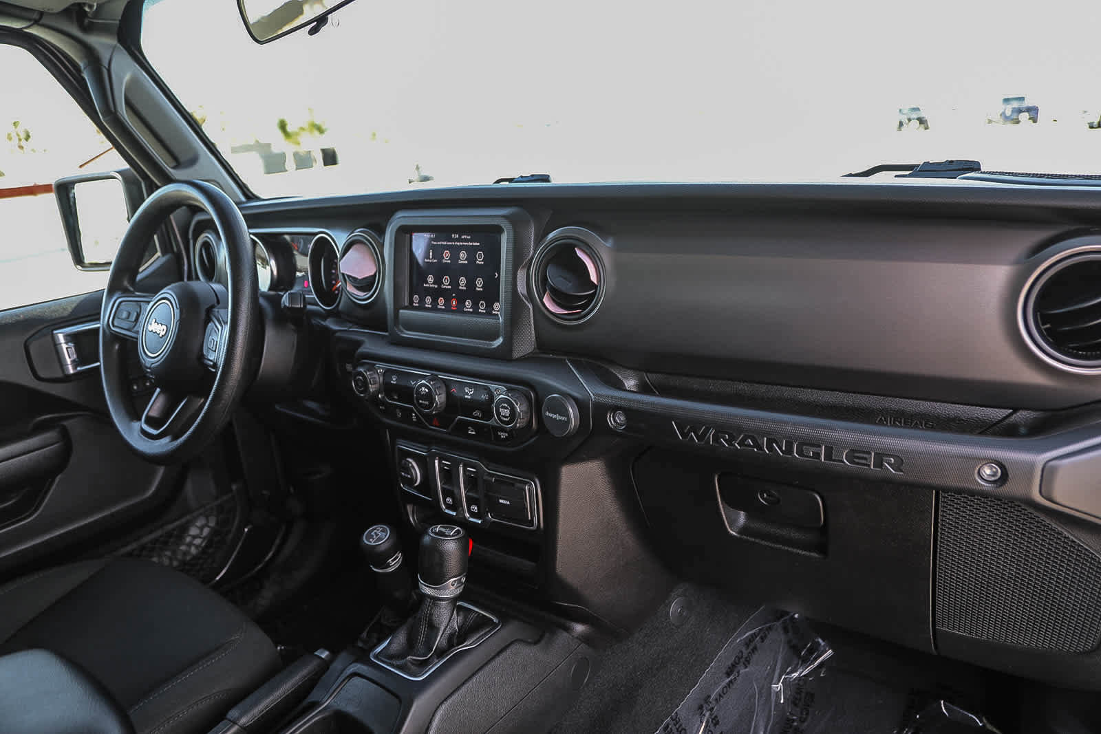 Used 2022 Jeep Wrangler Sport image 13