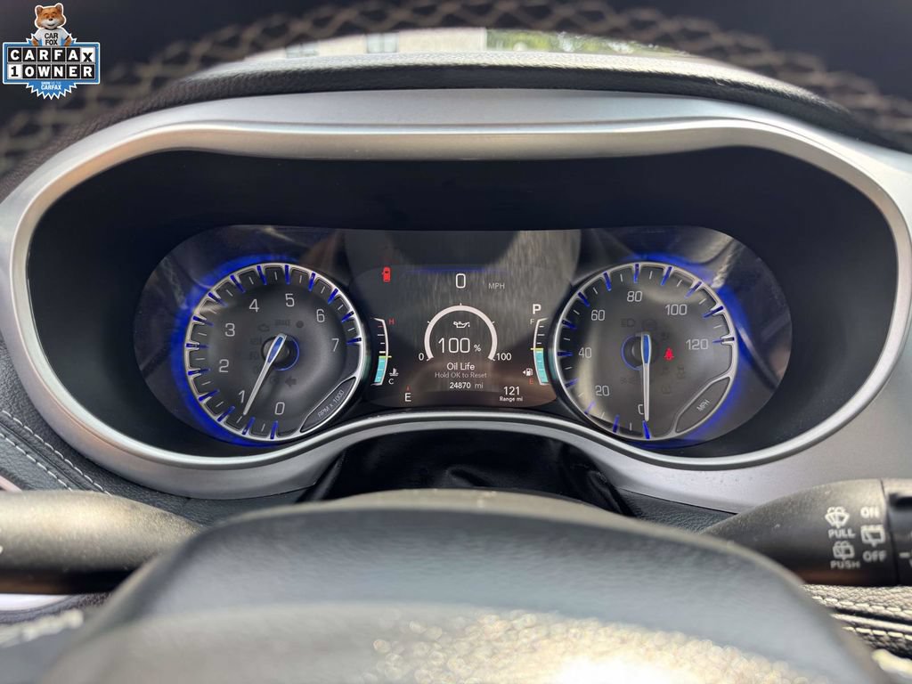 Used 2025 Chrysler Pacifica Limited FWD image 25