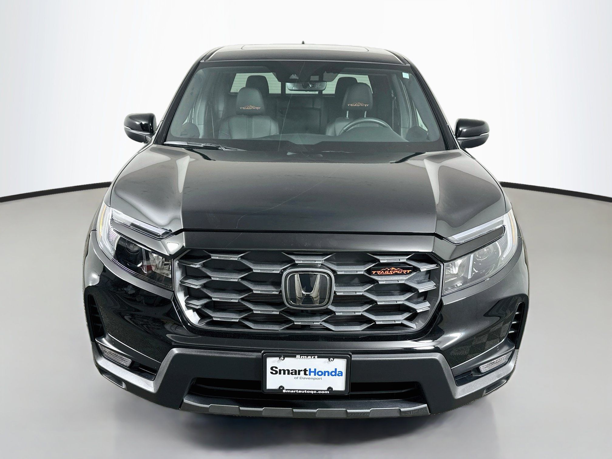 Used 2025 Honda Ridgeline TrailSport image 2