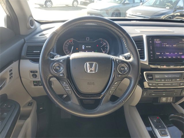 Used 2017 Honda Pilot Touring image 12