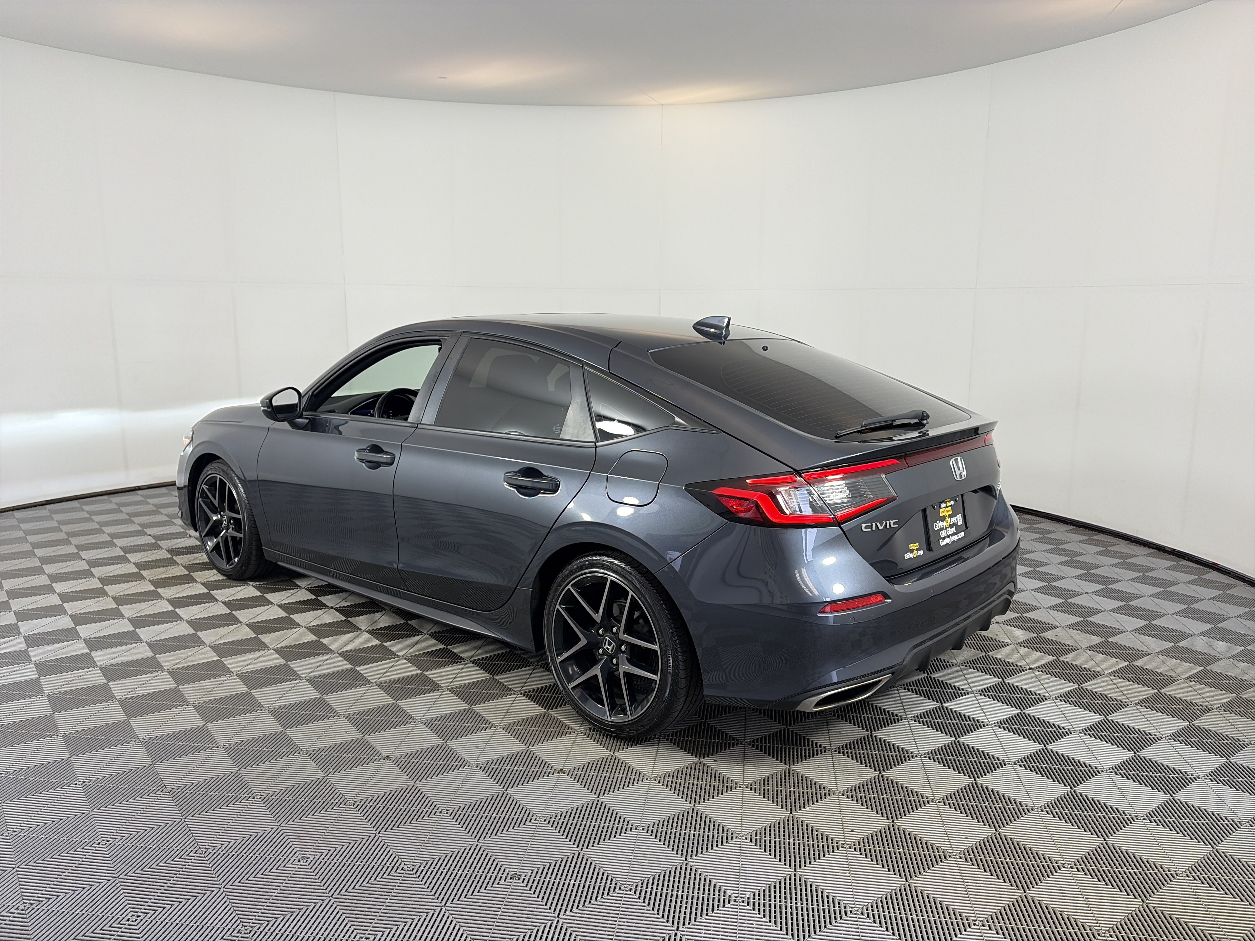 Used 2022 Honda Civic Sport Touring image 8