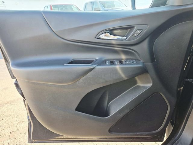 Used 2018 Chevrolet Equinox LT image 11