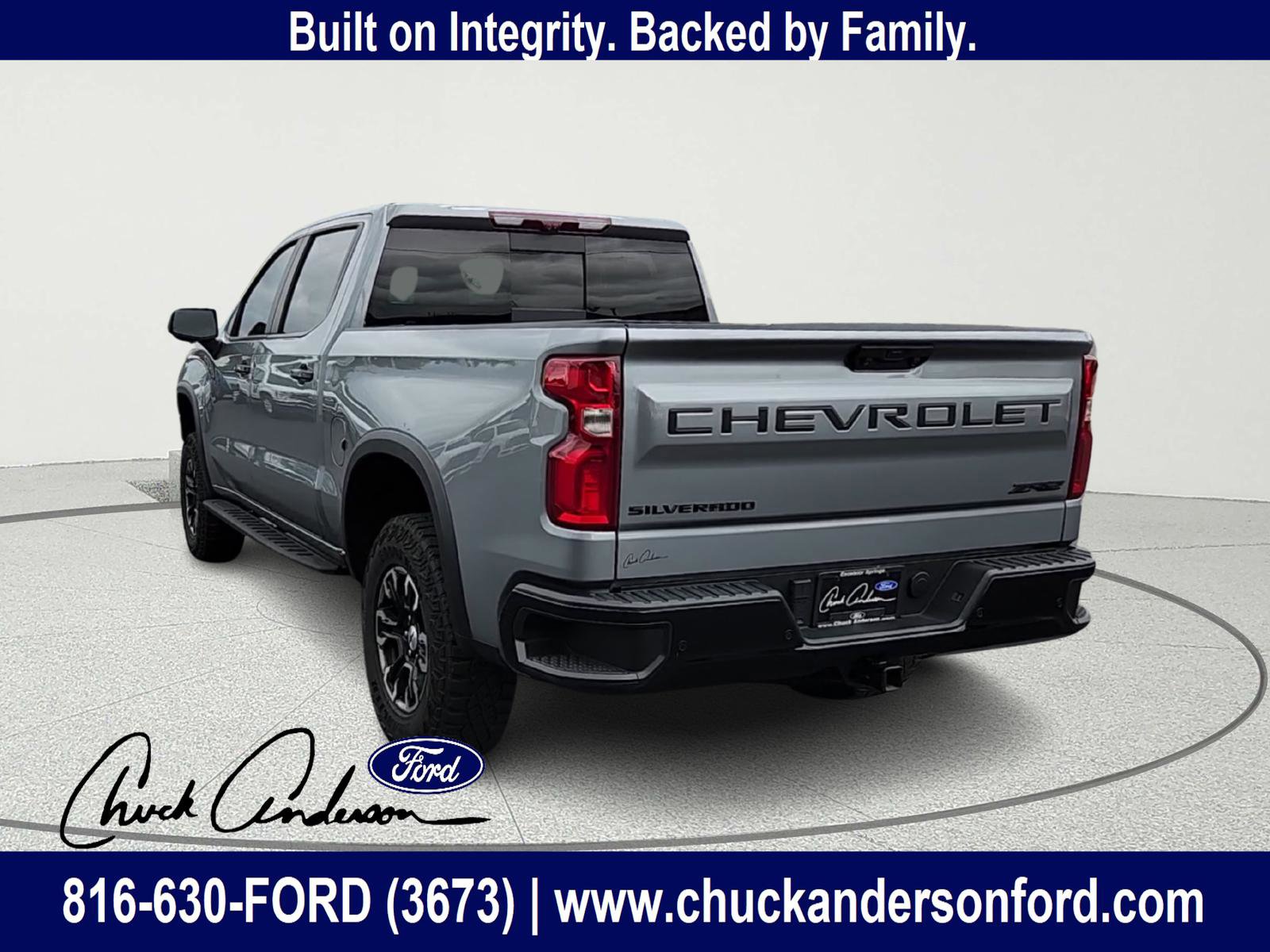 Used 2023 Chevrolet Silverado 1500 ZR2 w/ Technology Package image 5