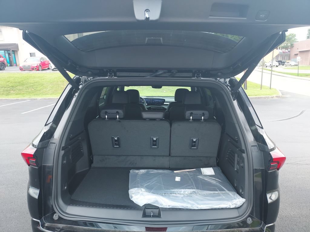 New 2026 Buick Enclave Sport Touring w/ Super Cruise Package FWD image 30