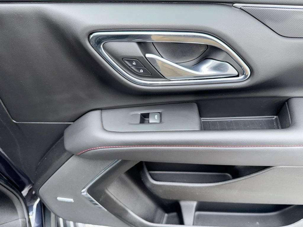 Used 2023 Chevrolet Suburban RST AWD/4WD image 33