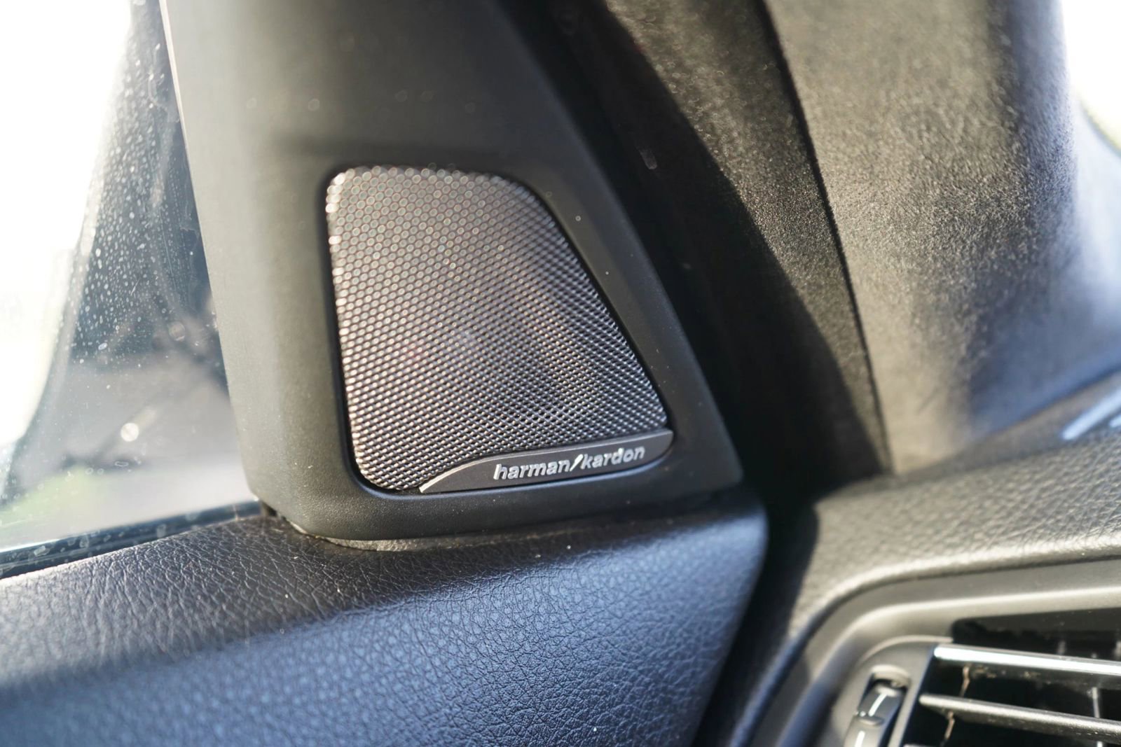 Used 2016 BMW M5 image 31