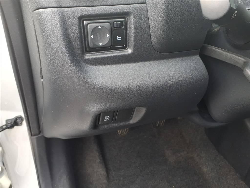 Used 2014 Nissan Versa Note S FWD image 18
