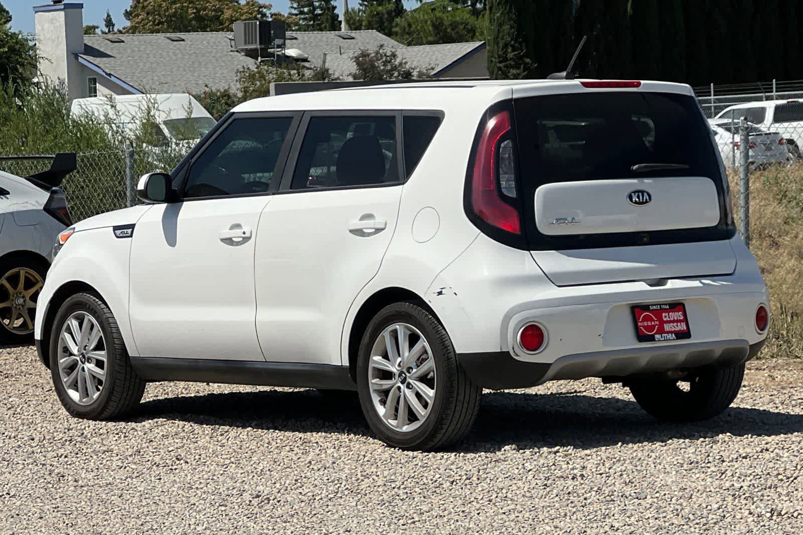 Used 2019 Kia Soul + FWD image 7