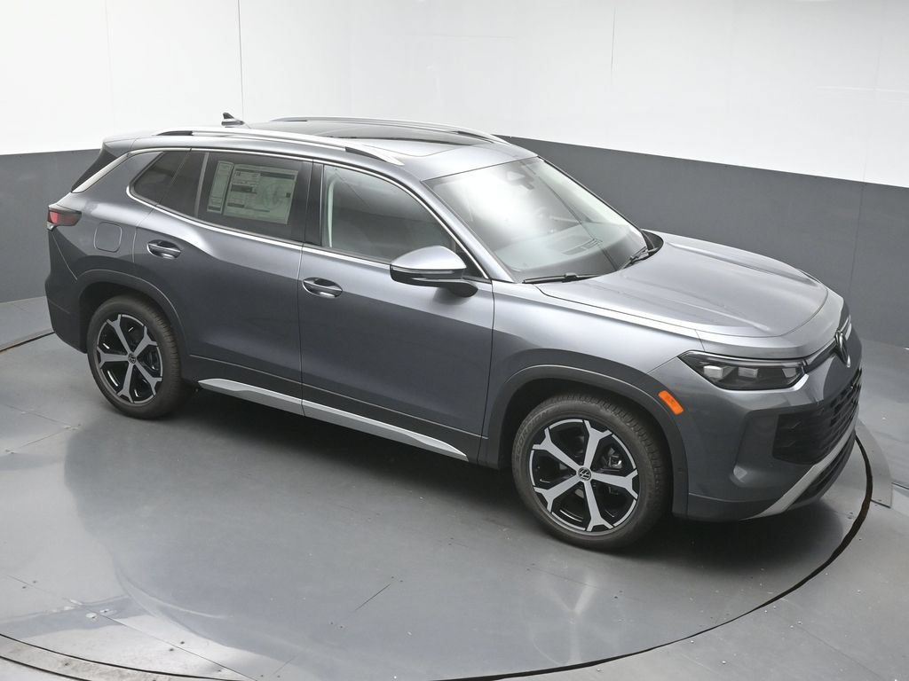 New 2026 Volkswagen Tiguan SE FWD image 41