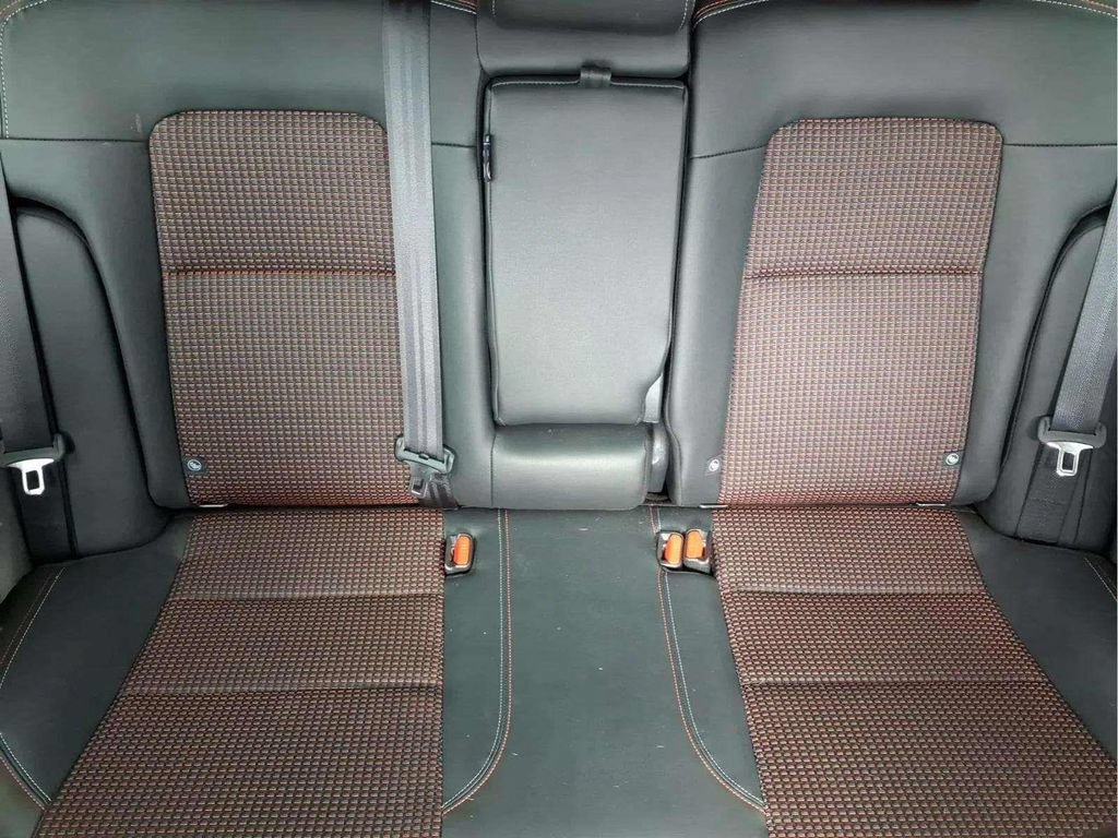Used 2025 Nissan Kicks SR FWD image 17