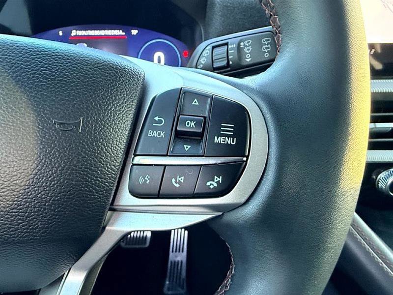 Used 2025 Ford Explorer Active image 37