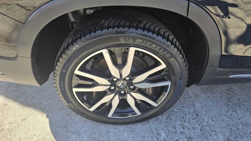 Used 2020 Honda Pilot Elite image 12