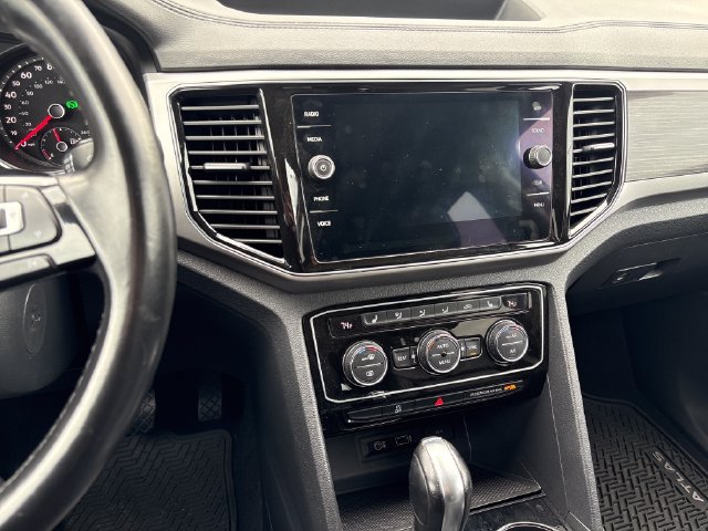 Used 2018 Volkswagen Atlas SEL AWD/4WD image 21