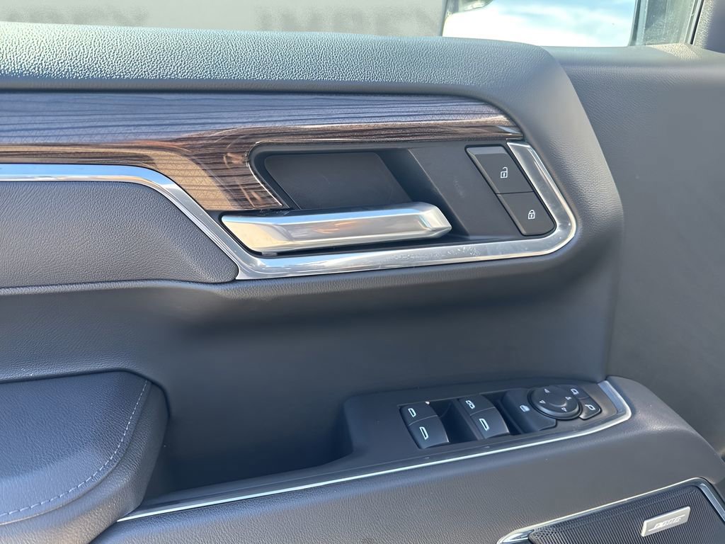 Used 2025 Chevrolet Silverado 1500 LT Trail Boss w/ Convenience Package II image 28