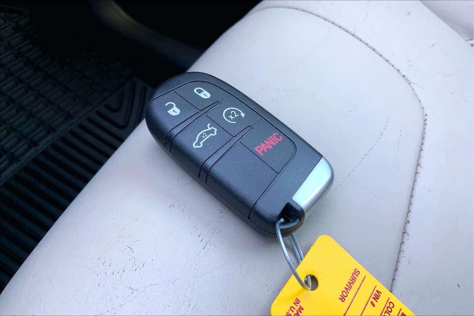 Used 2018 Jeep Cherokee Limited FWD image 13