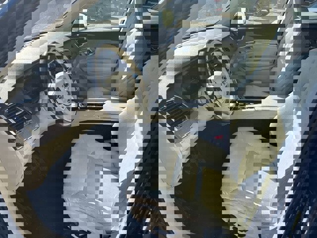 Used 2023 Volvo XC90 B6 Plus image 11