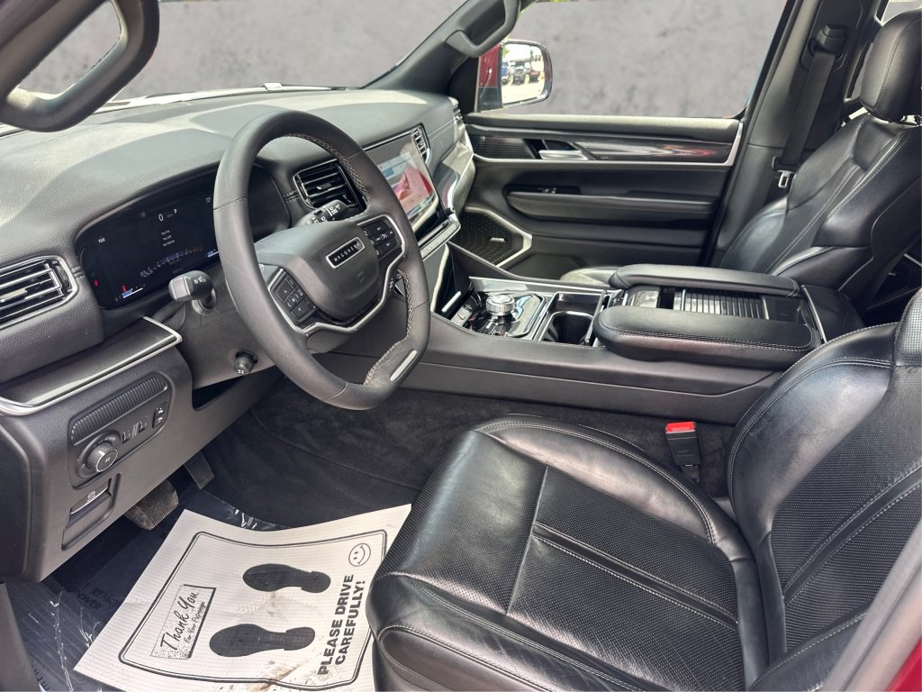 Used 2022 Jeep Wagoneer Series I w/ Convenience Group I AWD/4WD image 11