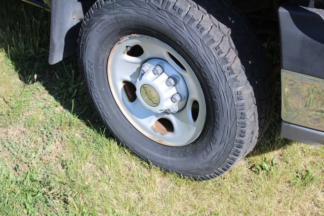 Used 2002 Chevrolet Silverado 2500 4x4 Extended Cab image 25
