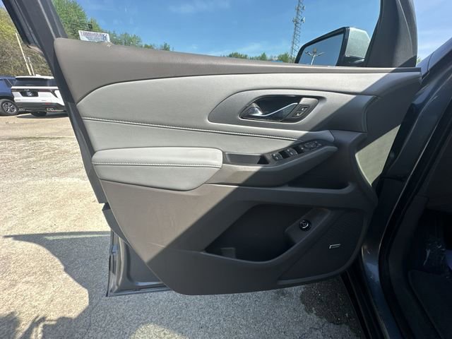 Used 2019 Chevrolet Traverse LT w/ LT Premium Package AWD/4WD image 25