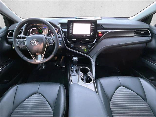 Used 2021 Toyota Camry SE w/ Convenience Package image 16