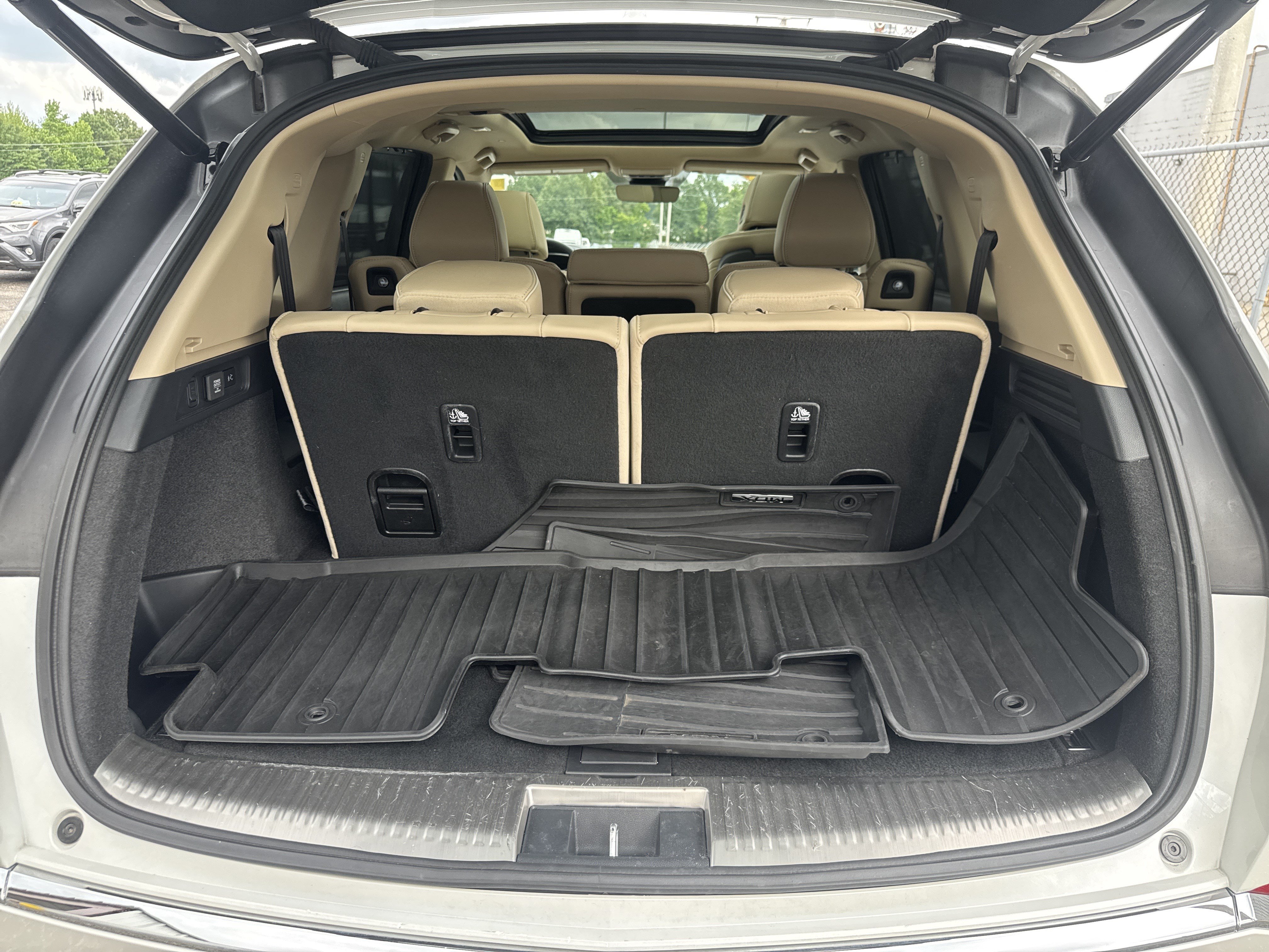 Used 2024 Acura MDX SH-AWD w/ Advance Package image 8