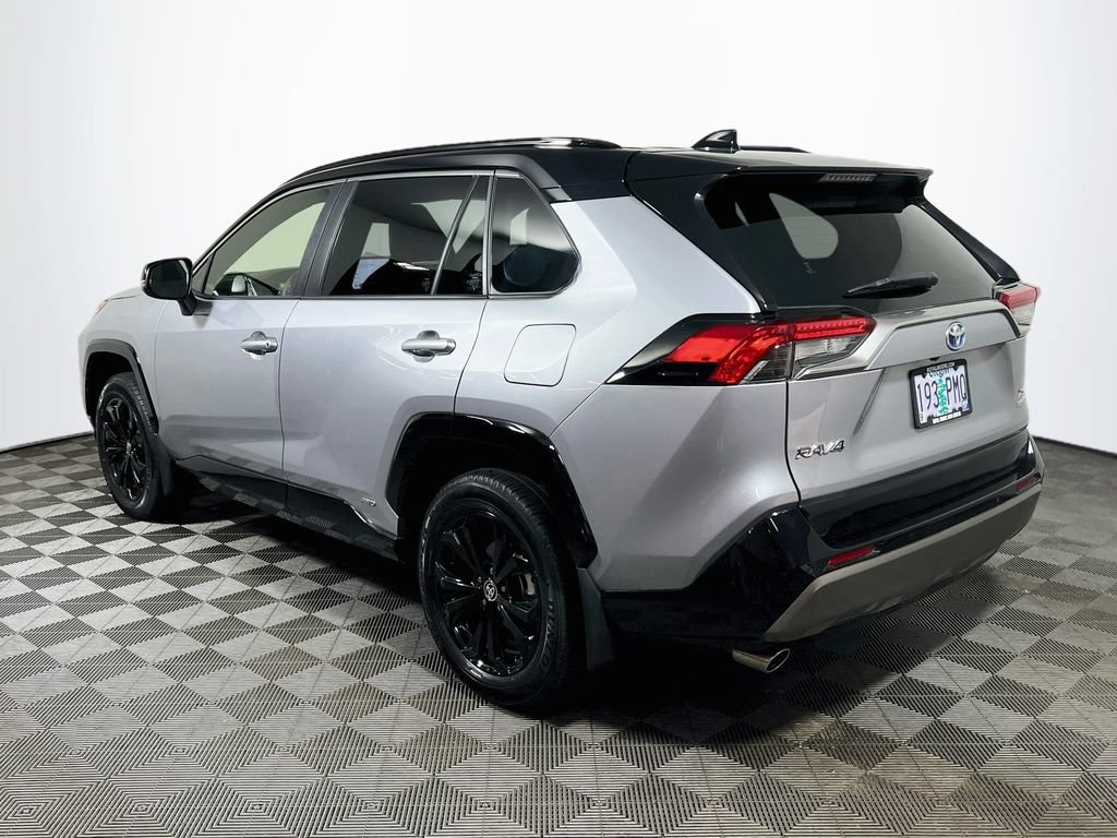 Used 2023 Toyota RAV4 XSE AWD/4WD image 5