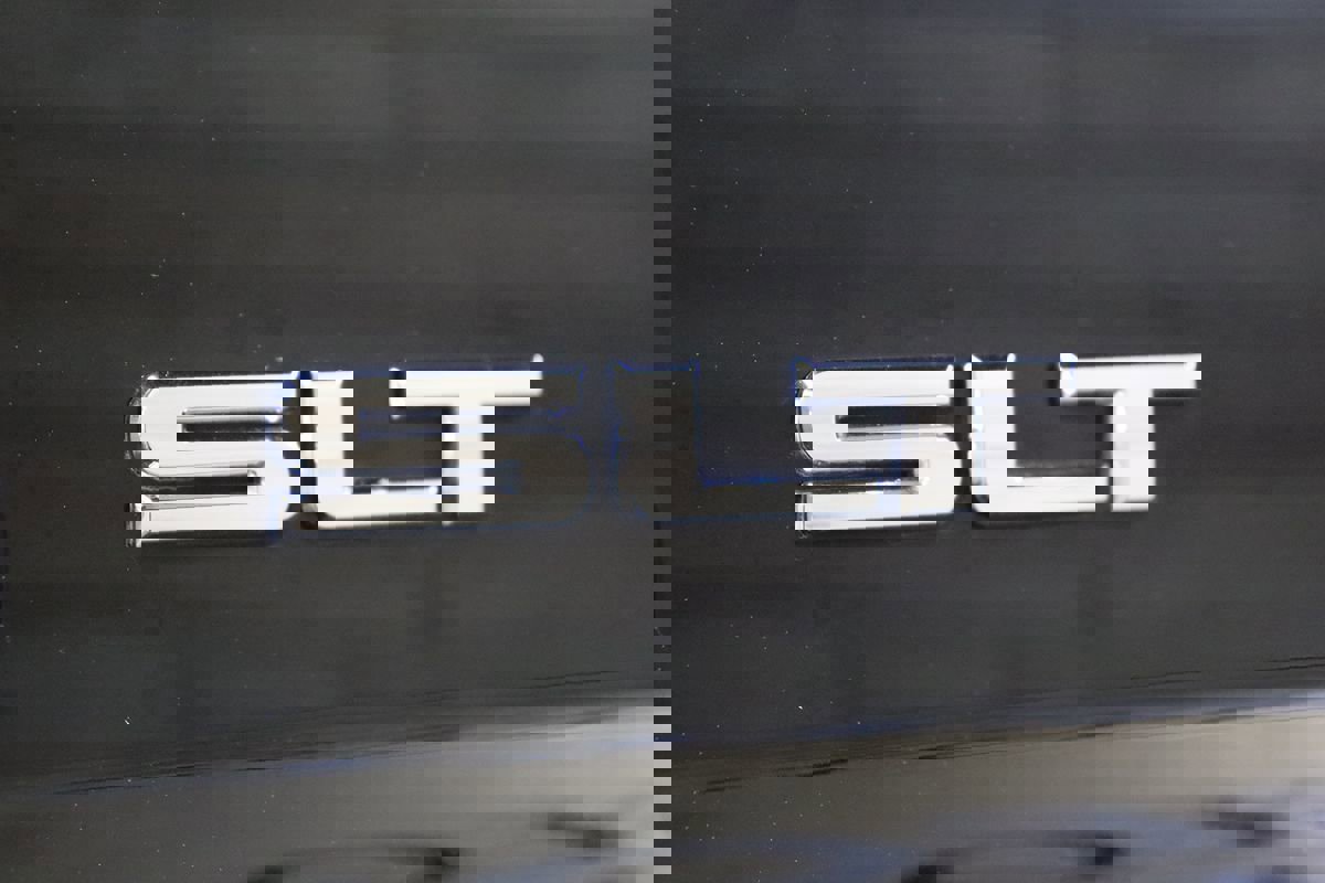 Used 2015 GMC Yukon SLT w/ HD Trailering Package image 20