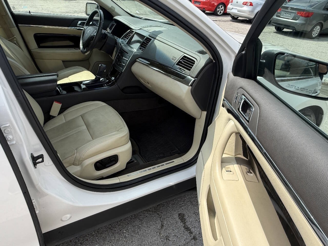 Used 2016 Lincoln MKS AWD w/ Equipment Group 101A image 38