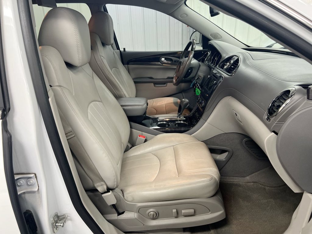 Used 2017 Buick Enclave Premium AWD/4WD image 22