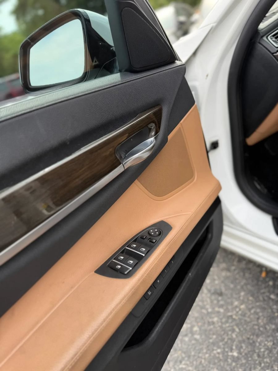 Used 2013 BMW 740Li xDrive AWD/4WD image 10