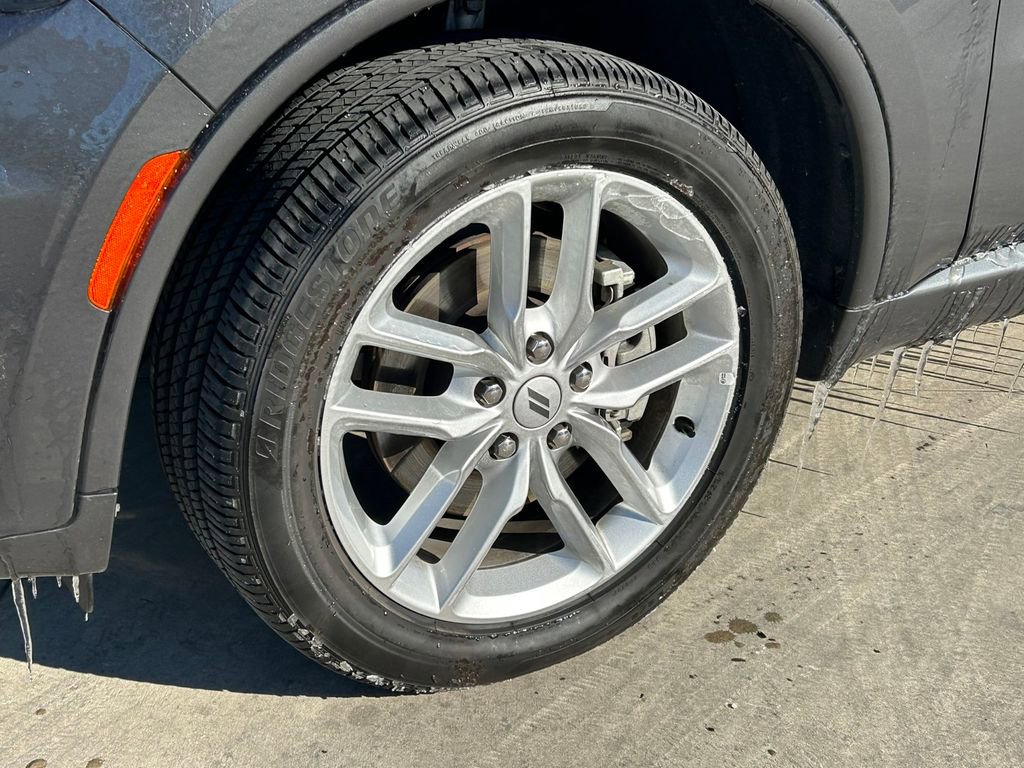 Used 2025 Dodge Durango GT image 9