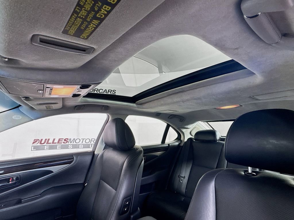 Used 2014 Lexus LS 460 AWD w/ Comfort Package image 23