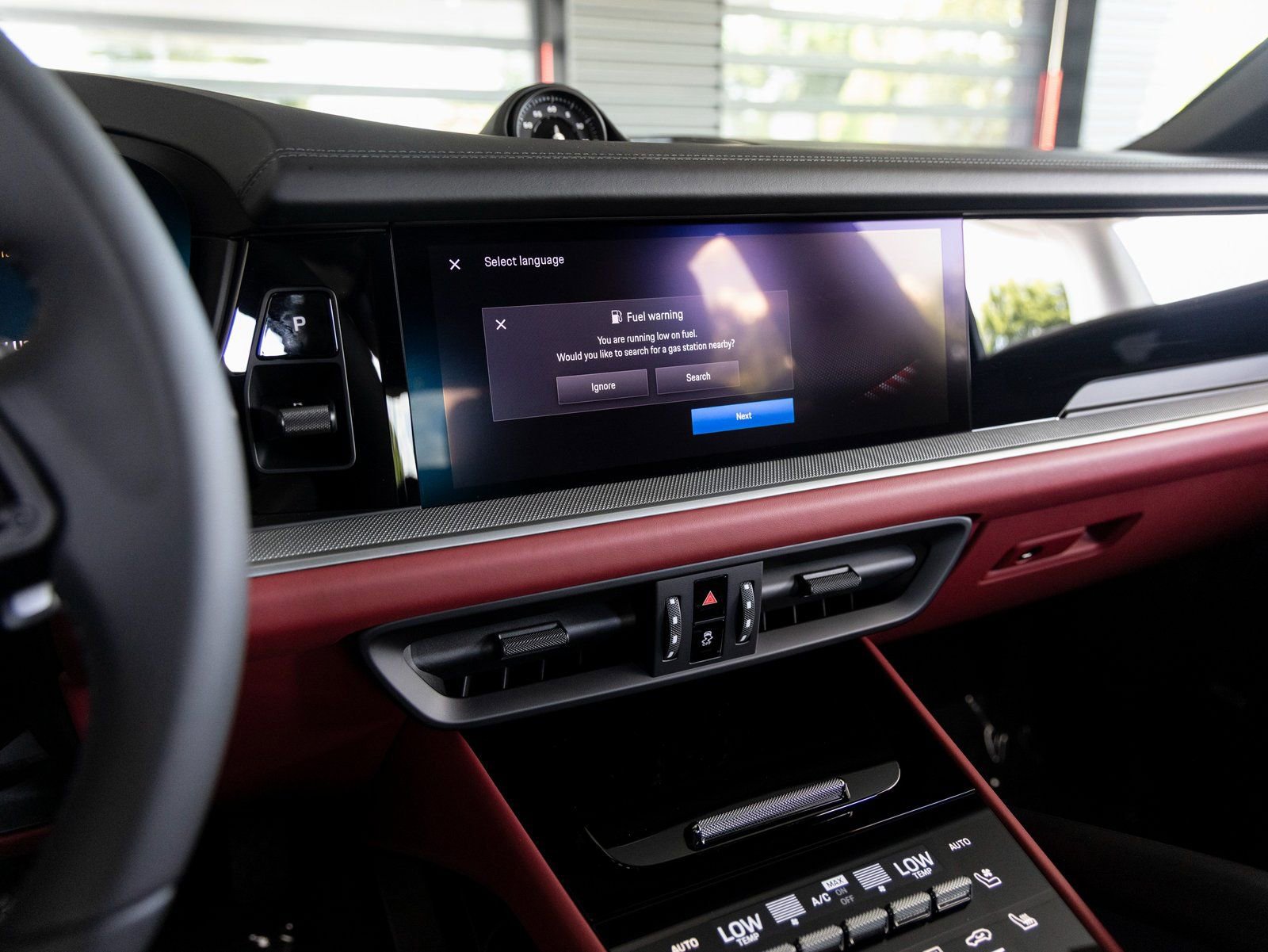 Certified 2025 Porsche Cayenne Coupe image 15