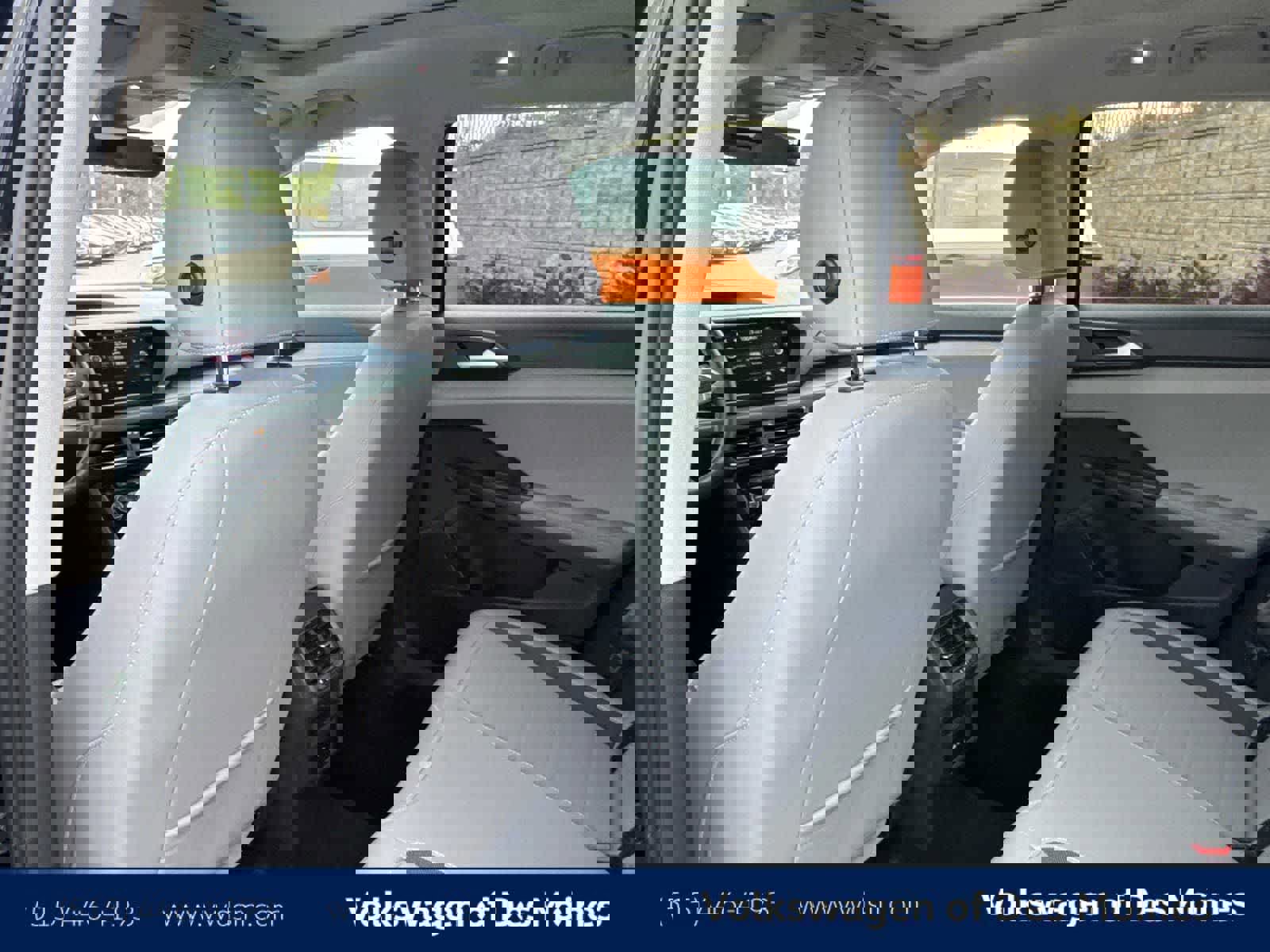 Certified 2024 Volkswagen Taos SE image 13